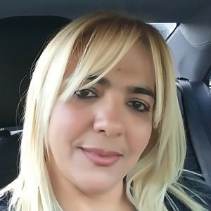 Meet your Posher, Dianelys